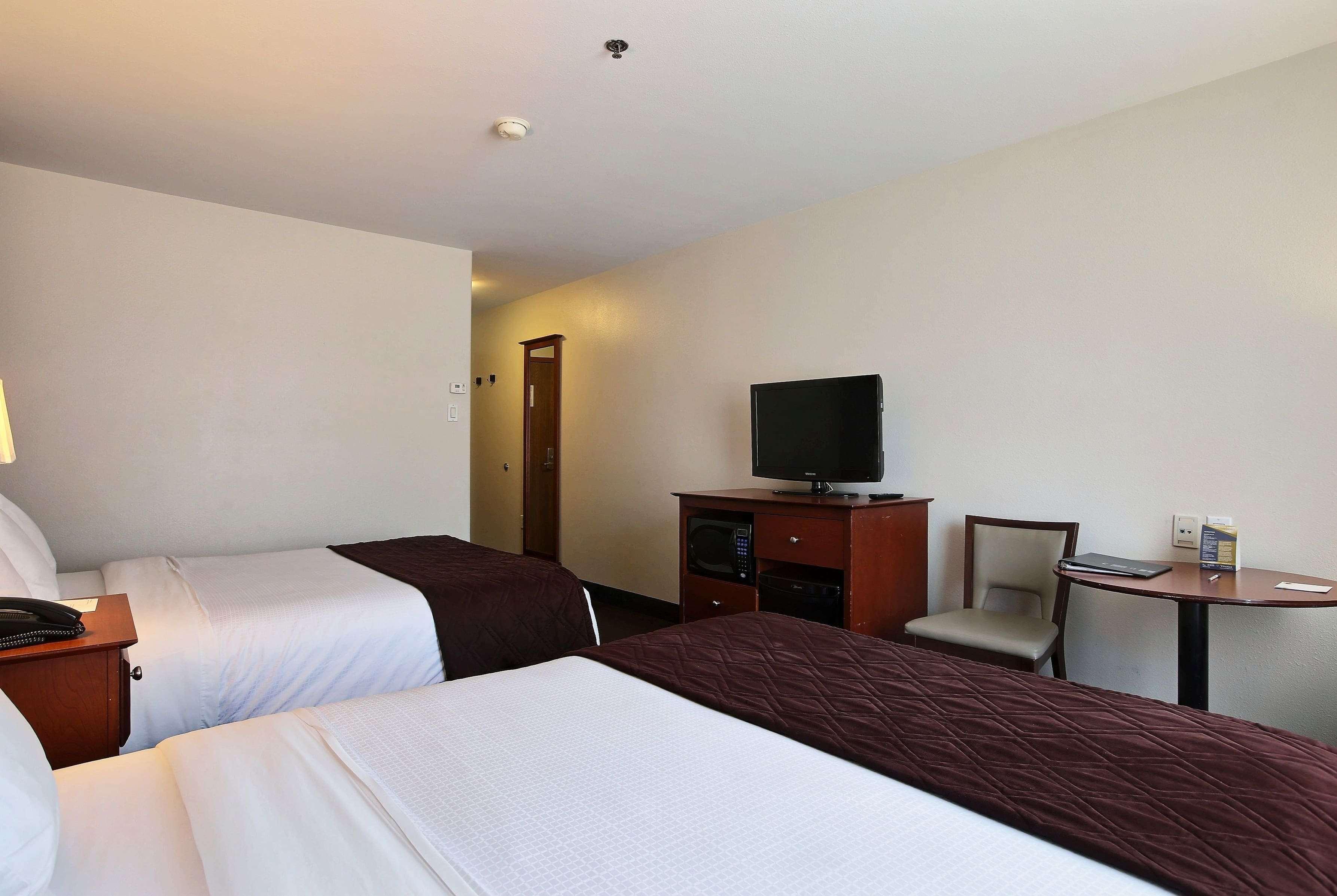 Super 8 By Wyndham Trois-Rivieres Hotel Eksteriør billede