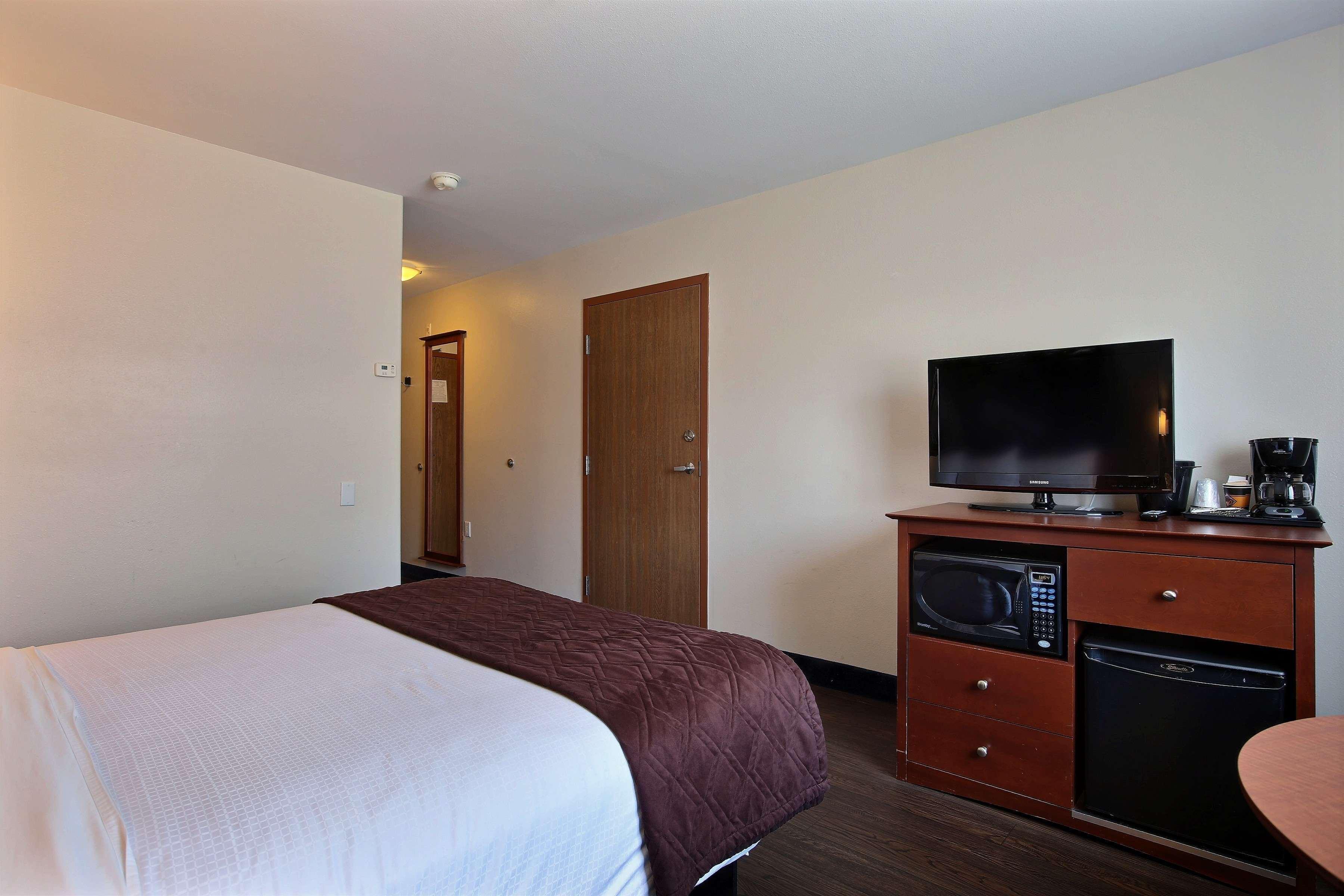 Super 8 By Wyndham Trois-Rivieres Hotel Eksteriør billede