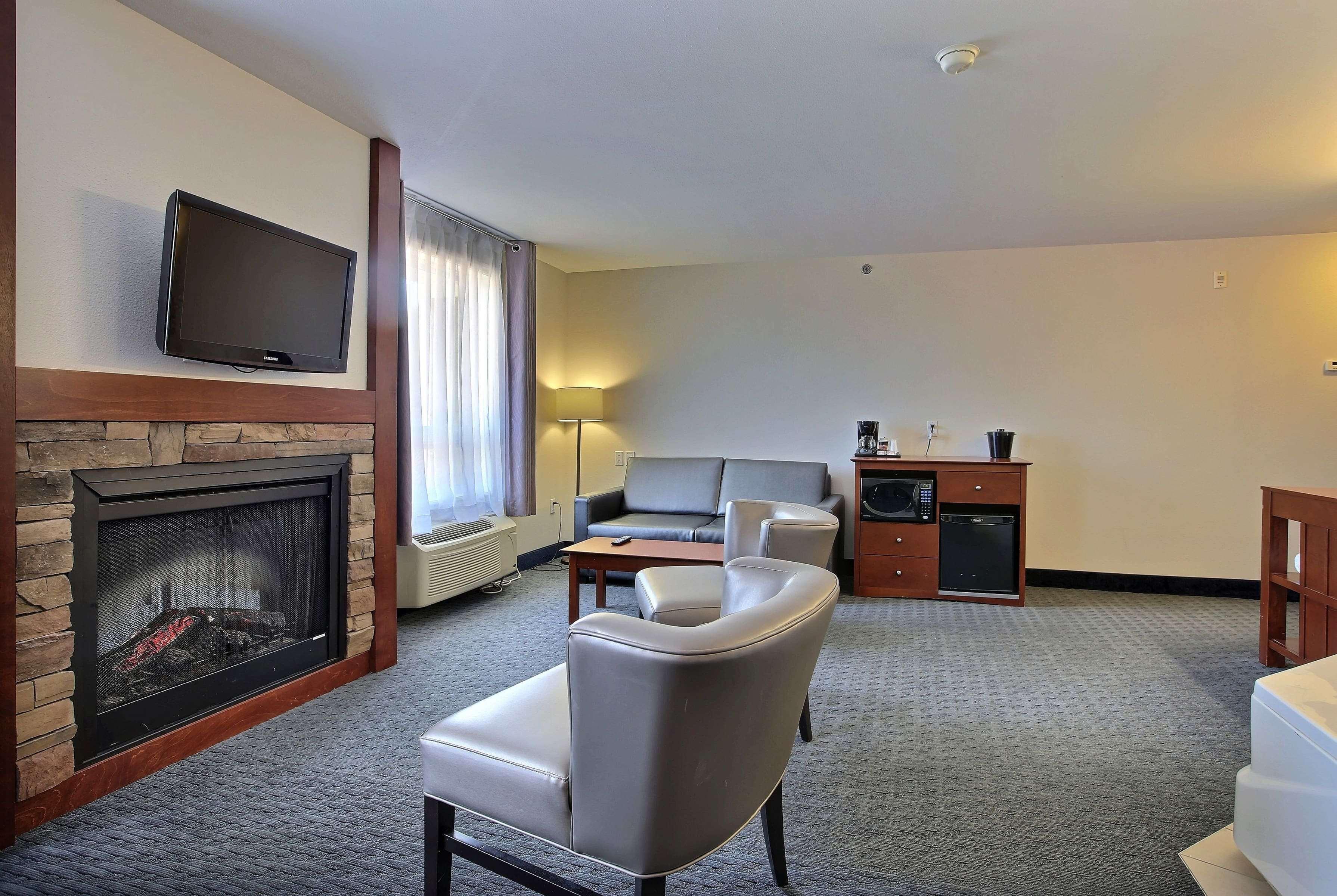 Super 8 By Wyndham Trois-Rivieres Hotel Eksteriør billede