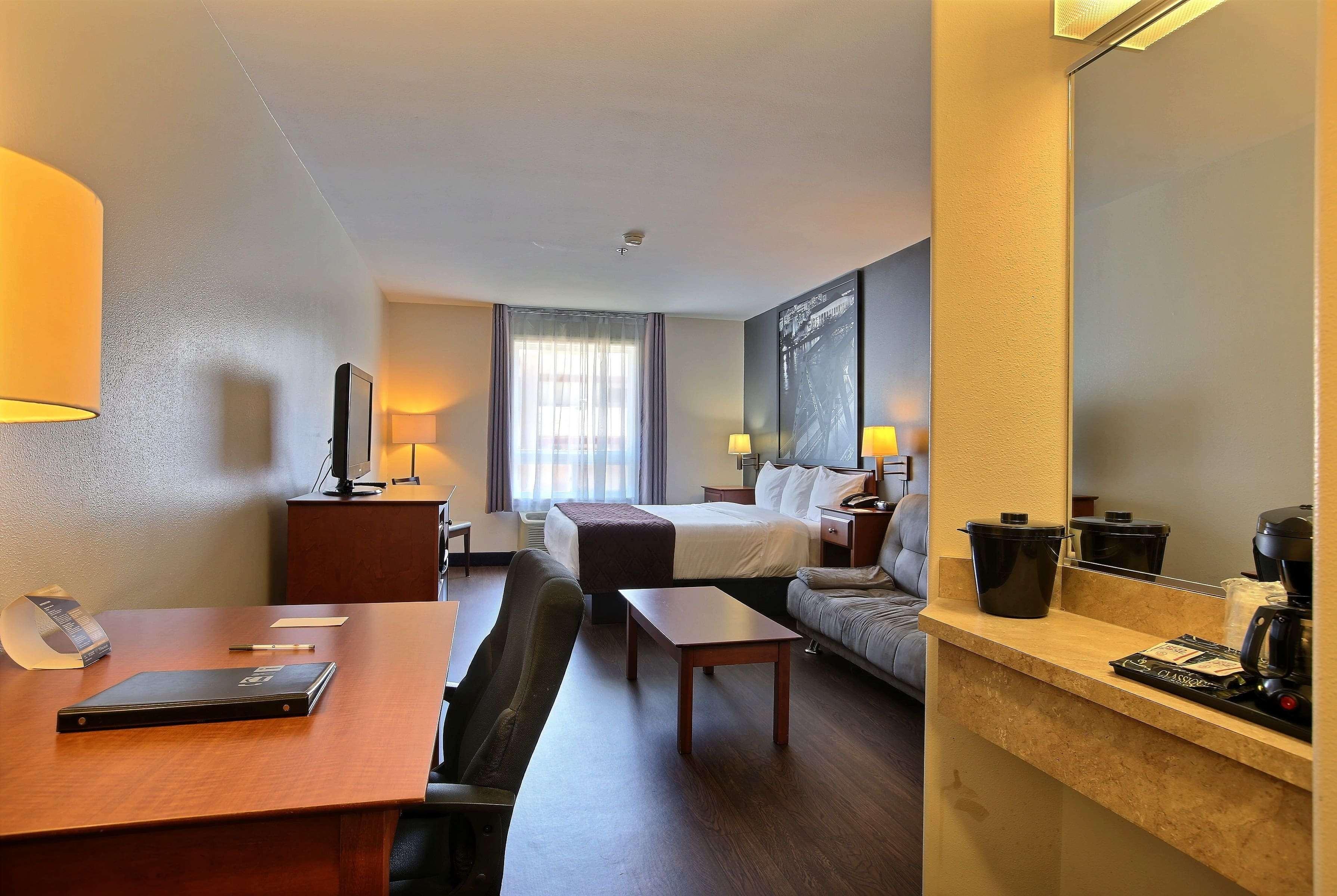 Super 8 By Wyndham Trois-Rivieres Hotel Eksteriør billede