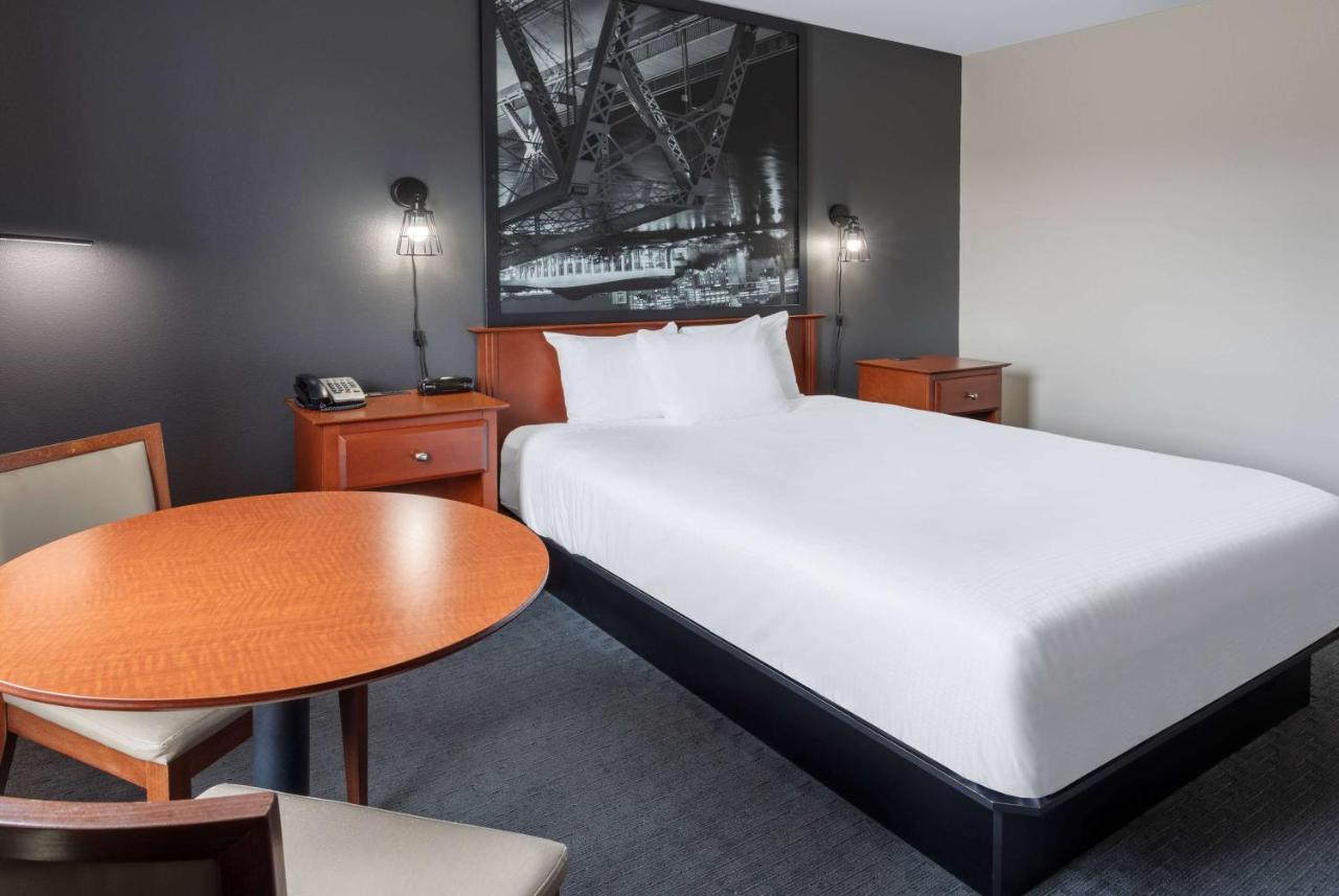 Super 8 By Wyndham Trois-Rivieres Hotel Eksteriør billede